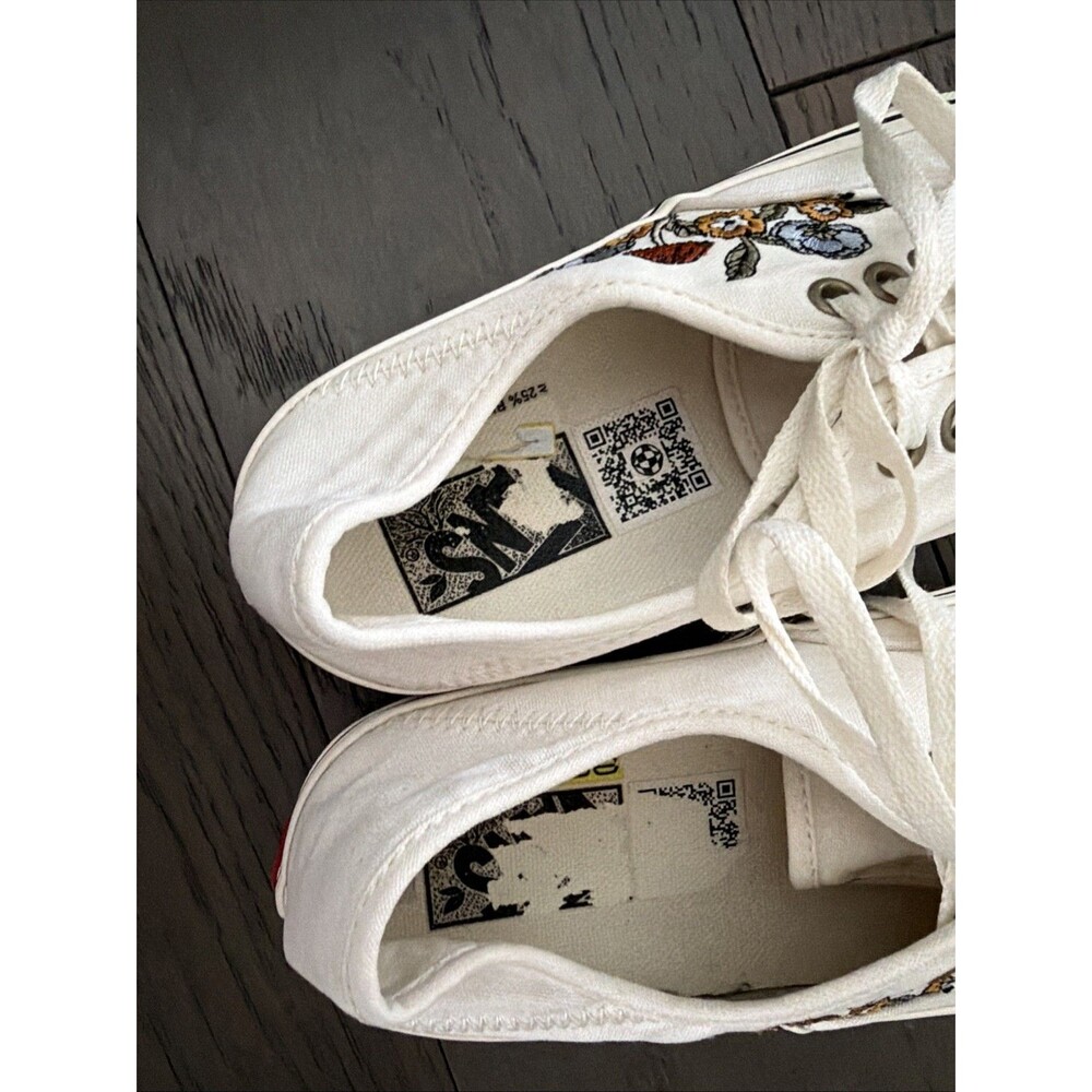 Vans white canvas flowers & mushrooms skate shoes size 8.5 - Picture 4 of 5